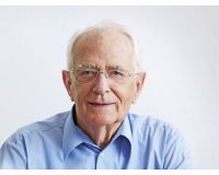 Walter Lange, Urenkel des Firmengründers, baute nach der Wende das Traditionsunternehmen gegen alle Widerstände und Schwierigkeiten wieder auf – als 90-Jähriger kann er heute auf ein stolzes Lebenswerk zurückblicken